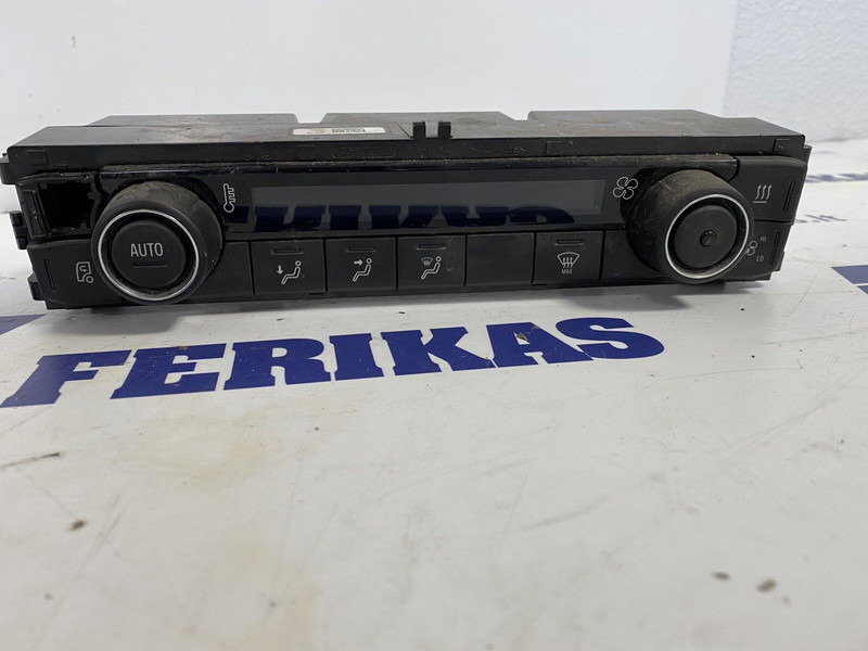 Scania R - Salpicadero para Camión: foto 2 Scania R - Salpicadero para Camión: foto 2