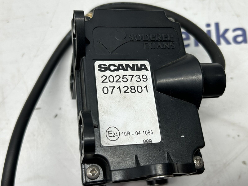 Scania battery equaliser - Sensor para Camión: foto 3 Scania battery equaliser - Sensor para Camión: foto 3
