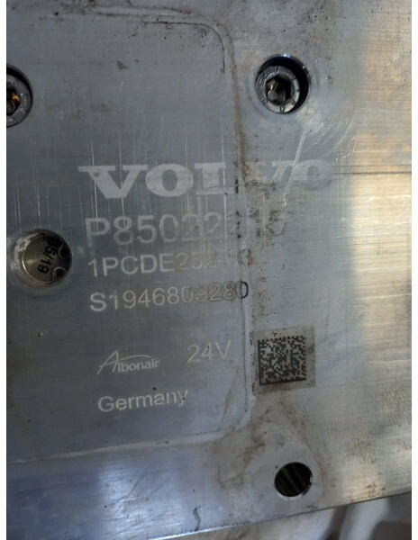 Volvo FH 4 - Sistema de escape para Camión: foto 3 Volvo FH 4 - Sistema de escape para Camión: foto 3