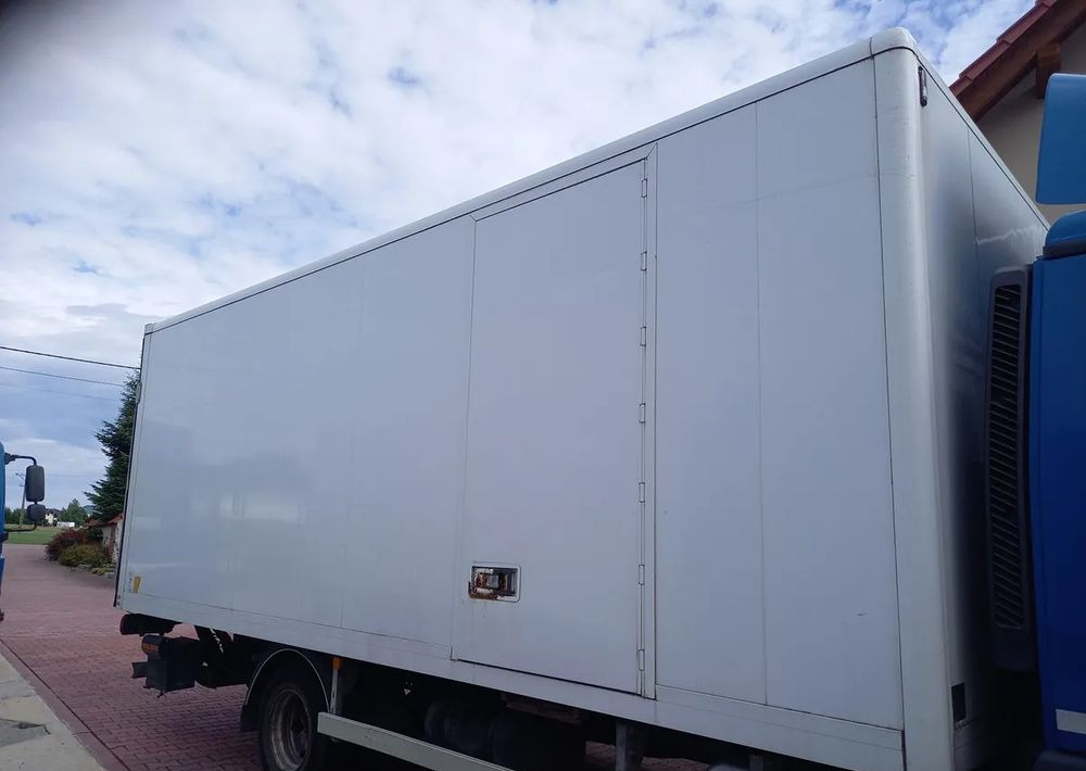 Inny ZABUDOWA KONTENER - Camión caja cerrada: foto 1 Inny ZABUDOWA KONTENER - Camión caja cerrada: foto 1