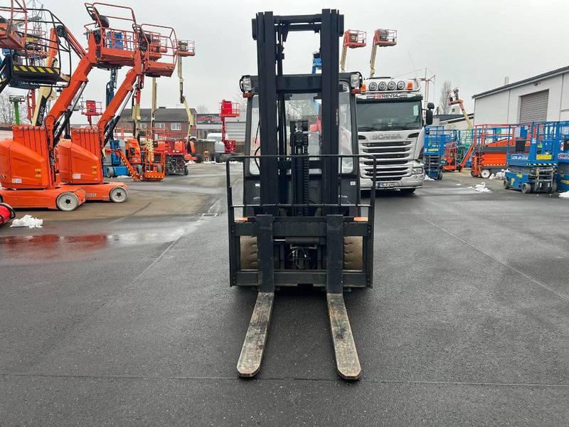 Doosan B50X5 5T 6m Triplex non-marking (1841) - Carretilla elevadora eléctrica: foto 4 Doosan B50X5 5T 6m Triplex non-marking (1841) - Carretilla elevadora eléctrica: foto 4