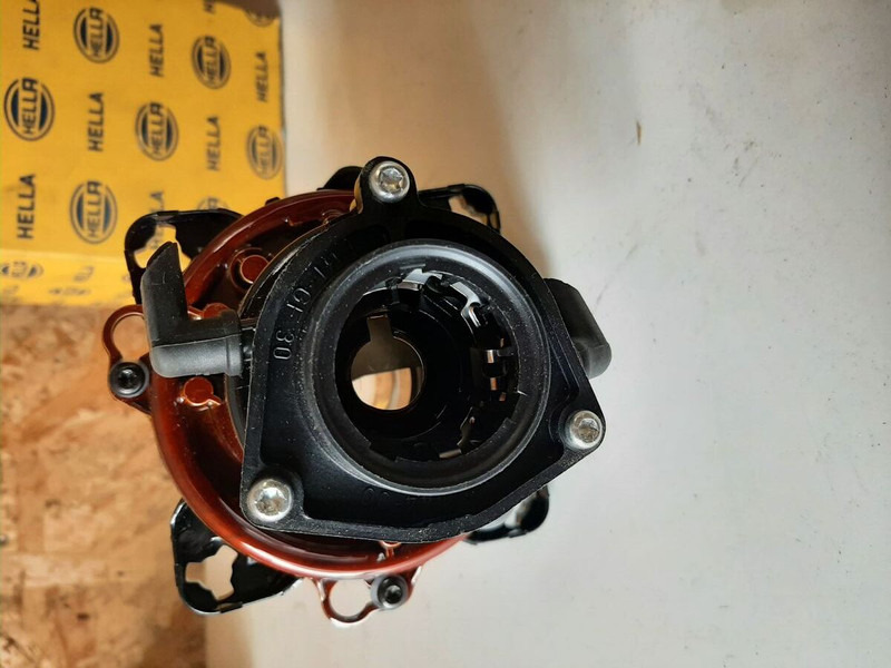 Hella - Faro delantero: foto 2 Hella - Faro delantero: foto 2
