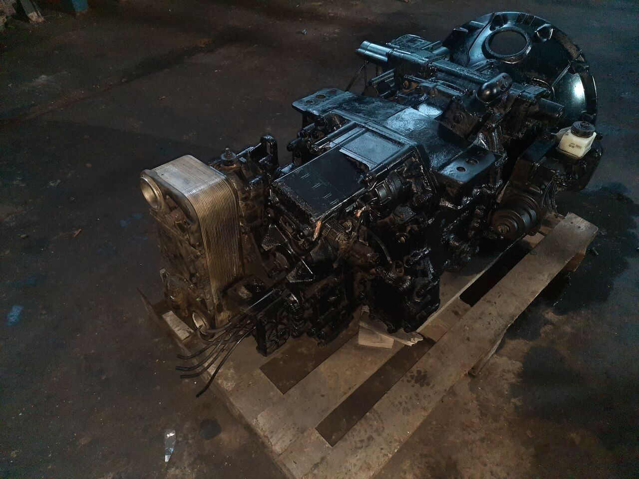 Scania GR875R Scania124 - Caja de cambios para Autobús: foto 2 Scania GR875R Scania124 - Caja de cambios para Autobús: foto 2