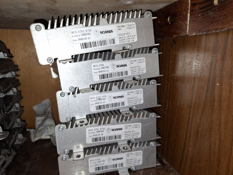 Wabco 1784017. 900226R11. 1759396. 75228-C3B . 176955 - Unidad de control: foto 1 Wabco 1784017. 900226R11. 1759396. 75228-C3B . 176955 - Unidad de control: foto 1