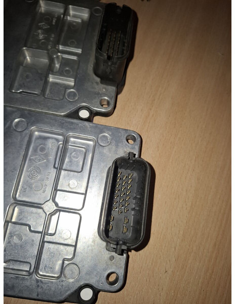 ZF 6070-054-023 - Caja de cambios: foto 4 ZF 6070-054-023 - Caja de cambios: foto 4