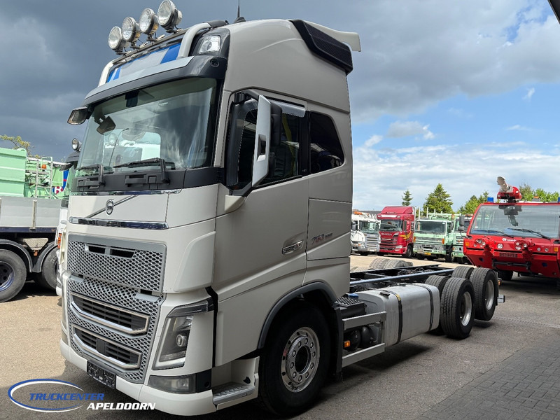 Volvo FH 750 Globetrotter XL, Retarder, 460 WB, Reduction axle, Pto - Camión chasis: foto 3 Volvo FH 750 Globetrotter XL, Retarder, 460 WB, Reduction axle, Pto - Camión chasis: foto 3