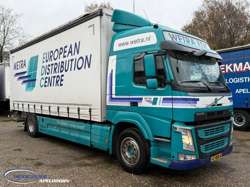 Volvo FM Schuifdak, Laadklep, Globetrotter - Camión lona: foto 1 Volvo FM Schuifdak, Laadklep, Globetrotter - Camión lona: foto 1