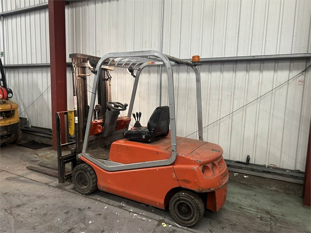 BT CBE20F - Carretilla elevadora eléctrica: foto 3 BT CBE20F - Carretilla elevadora eléctrica: foto 3