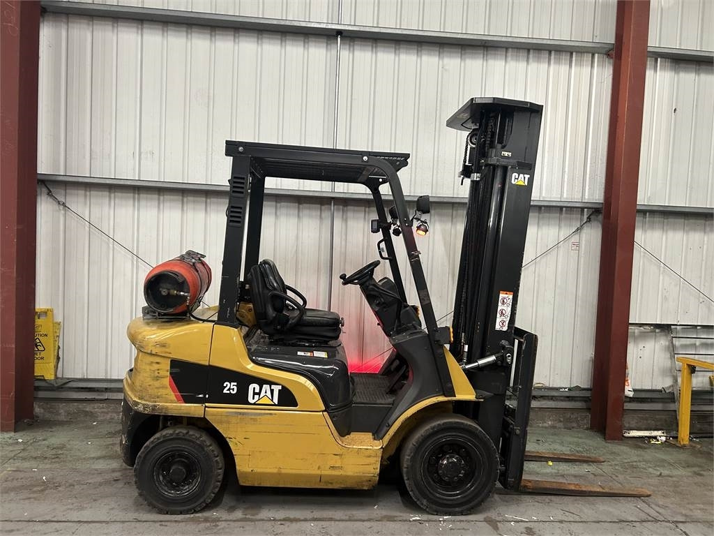 CAT GP25NT - Carretilla elevadora de gas: foto 5 CAT GP25NT - Carretilla elevadora de gas: foto 5