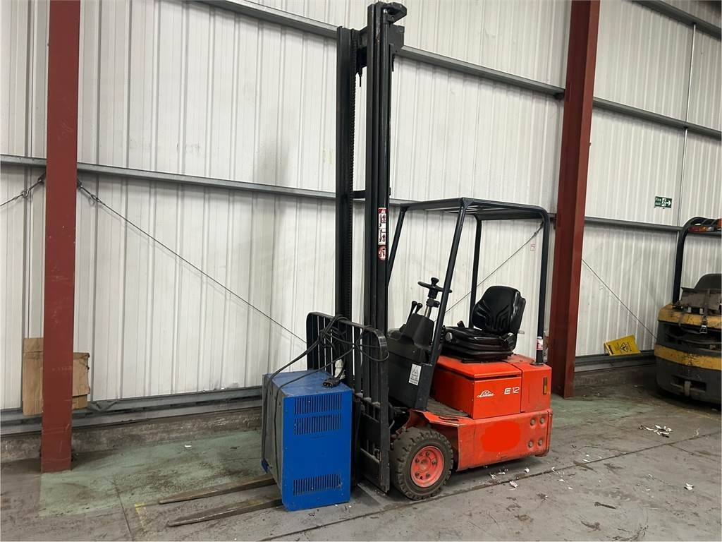 Linde E12Z-02 - Carretilla elevadora eléctrica: foto 2 Linde E12Z-02 - Carretilla elevadora eléctrica: foto 2