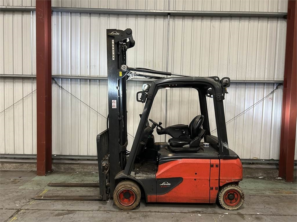 Linde E20PL-02 - Carretilla elevadora eléctrica: foto 1 Linde E20PL-02 - Carretilla elevadora eléctrica: foto 1