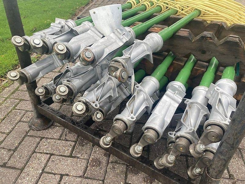 Krone complete tandarm - Maquinaria de henificación: foto 4 Krone complete tandarm - Maquinaria de henificación: foto 4