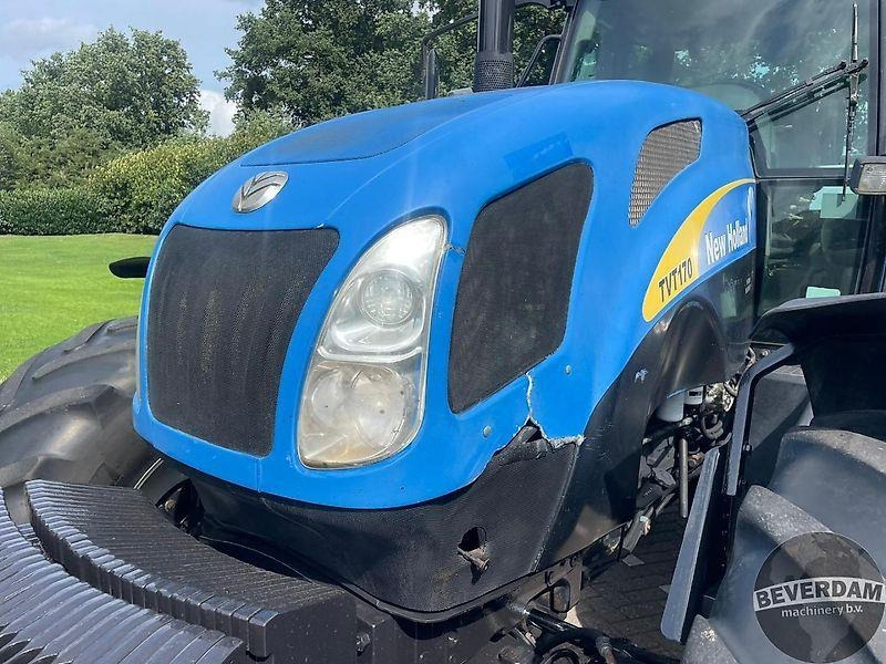 New Holland TVT 170 - Tractor: foto 4 New Holland TVT 170 - Tractor: foto 4
