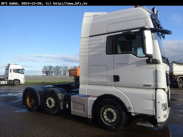 MAN TGX 26.580 6x2/4 BLS 6x2/4 Vorlaufachse - Cabeza tractora: foto 2 MAN TGX 26.580 6x2/4 BLS 6x2/4 Vorlaufachse - Cabeza tractora: foto 2