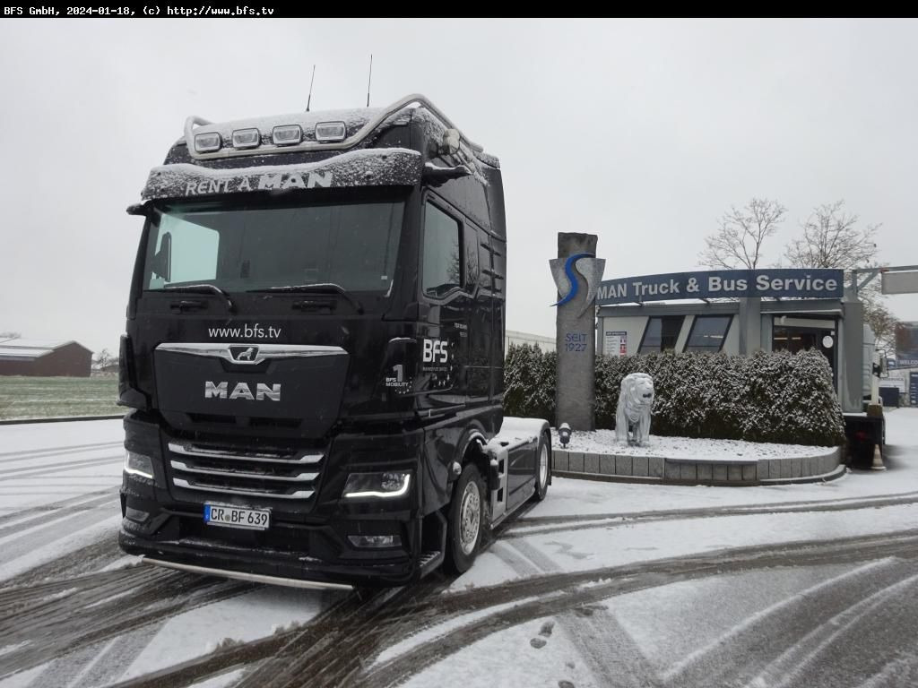MAN TGX (TG3) 18.640 4x2 LL SA D38, Spiegellos MAN TGX (TG3) 18.640 4x2 LL SA D38, Spiegellos - Cabeza tractora: foto 1 MAN TGX (TG3) 18.640 4x2 LL SA D38, Spiegellos MAN TGX (TG3) 18.640 4x2 LL SA D38, Spiegellos - Cabeza tractora: foto 1