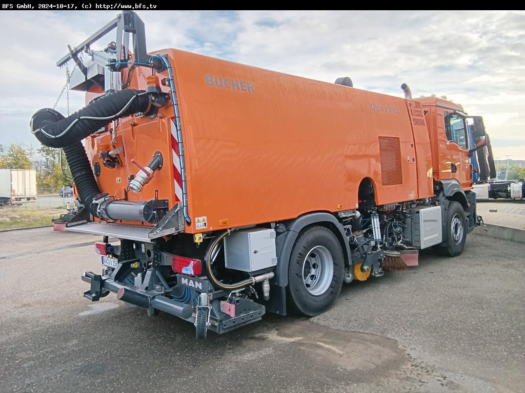 MAN TGS 18.360 4x2 BL BEAM S9000 / Bucher V90 Rotorc - Barredora vial: foto 2 MAN TGS 18.360 4x2 BL BEAM S9000 / Bucher V90 Rotorc - Barredora vial: foto 2