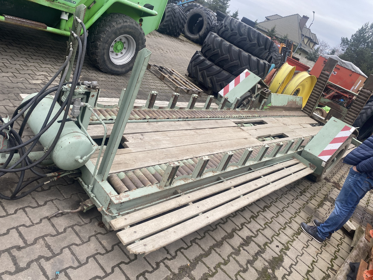 FORTSCHRITT HTS 30.04/1 Przyczepa do skrzyniopalet samowyladowcza - Remolque agrícola: foto 5 FORTSCHRITT HTS 30.04/1 Przyczepa do skrzyniopalet samowyladowcza - Remolque agrícola: foto 5