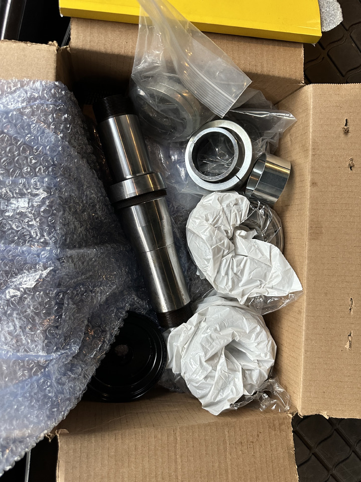 RE584459 John Deere TLS ZESTAW NAPRAWCZY OSI - Recambio para Tractor: foto 1 RE584459 John Deere TLS ZESTAW NAPRAWCZY OSI - Recambio para Tractor: foto 1