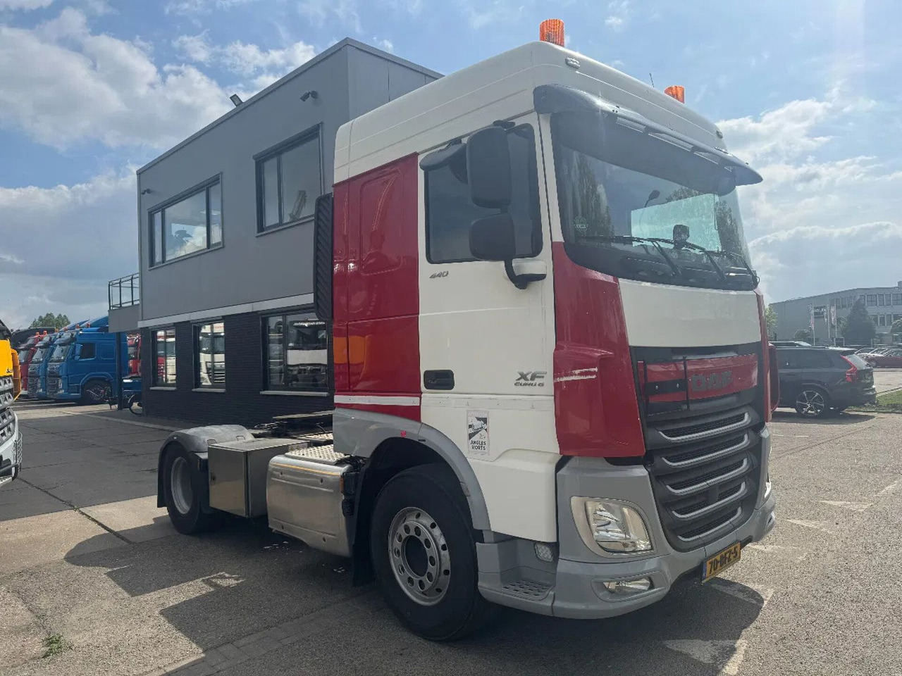 DAF XF 440 4X2 EURO 6 STANDKLIMA NIGHT LOCK - Cabeza tractora: foto 3 DAF XF 440 4X2 EURO 6 STANDKLIMA NIGHT LOCK - Cabeza tractora: foto 3