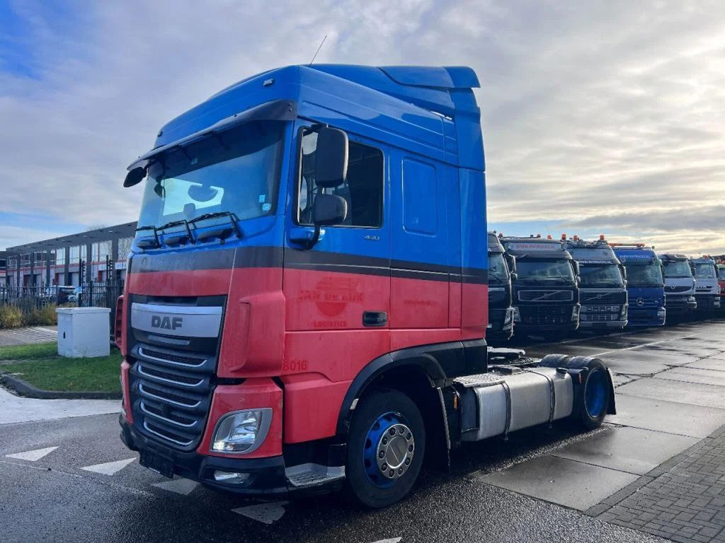 DAF XF 440 SC 4X2 MEGA 757.858km - Cabeza tractora: foto 1 DAF XF 440 SC 4X2 MEGA 757.858km - Cabeza tractora: foto 1