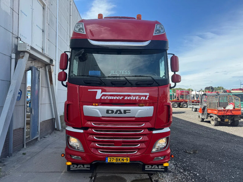 DAF XF 480 6X2 EURO 6 SKIRTS AIRCO AUTOMATIC - Cabeza tractora: foto 2 DAF XF 480 6X2 EURO 6 SKIRTS AIRCO AUTOMATIC - Cabeza tractora: foto 2