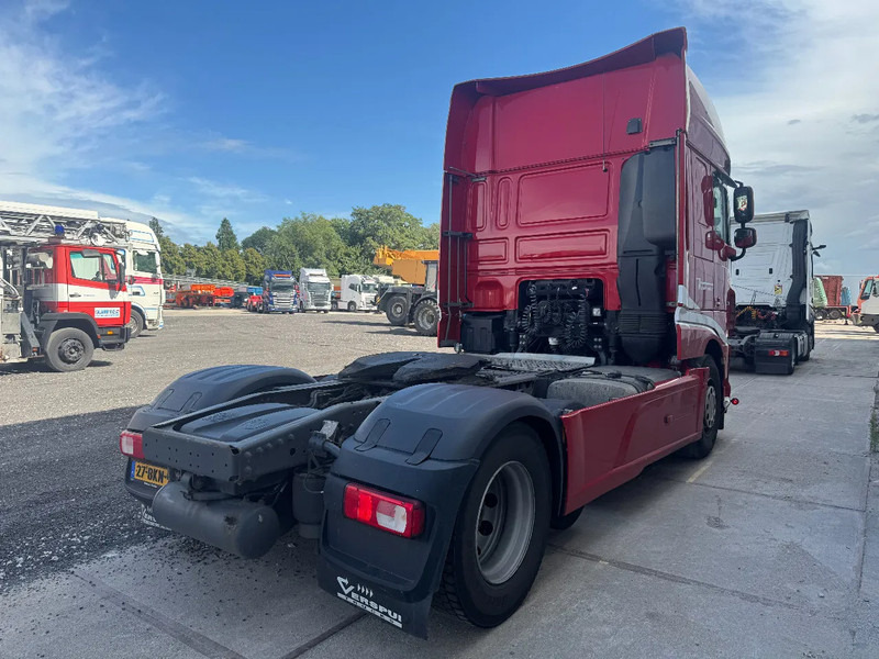 DAF XF 480 6X2 EURO 6 SKIRTS AIRCO AUTOMATIC - Cabeza tractora: foto 4 DAF XF 480 6X2 EURO 6 SKIRTS AIRCO AUTOMATIC - Cabeza tractora: foto 4