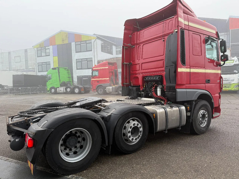 DAF XF 530 6X2 - EURO 6 + HYDRAULICS - Cabeza tractora: foto 4 DAF XF 530 6X2 - EURO 6 + HYDRAULICS - Cabeza tractora: foto 4