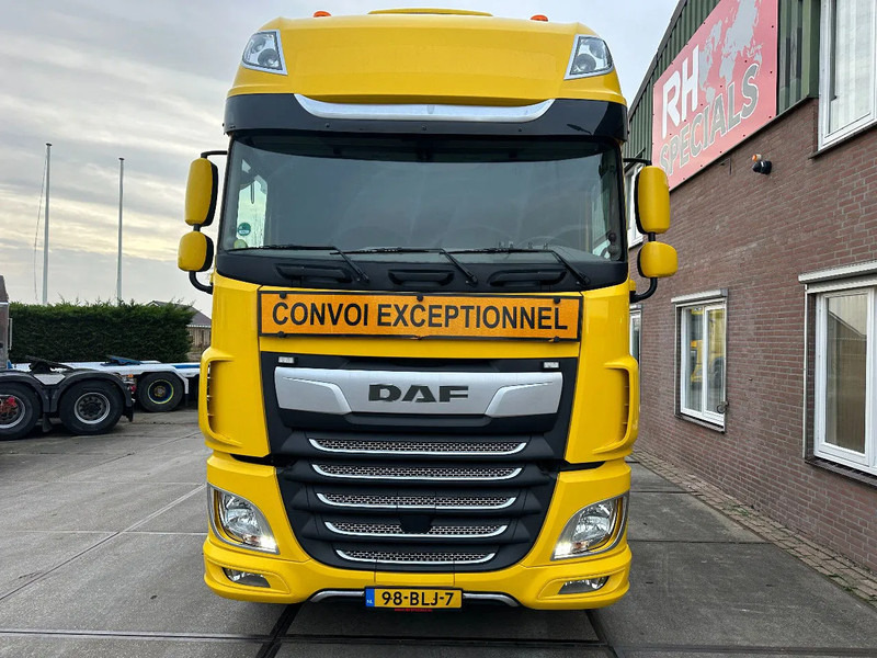DAF XF 530 8X4 140 TON 384000 KM - Cabeza tractora: foto 3 DAF XF 530 8X4 140 TON 384000 KM - Cabeza tractora: foto 3