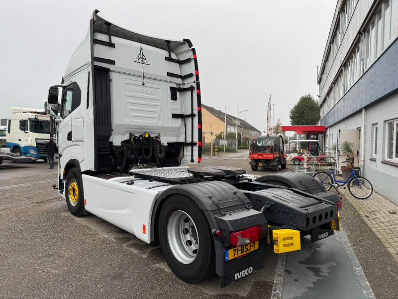 Cabeza tractora Iveco S-WAY 460 4X2 EURO 6 SKIRTS DOUBLE TANK: foto 7 Cabeza tractora Iveco S-WAY 460 4X2 EURO 6 SKIRTS DOUBLE TANK: foto 7