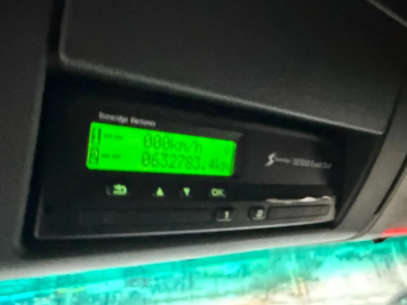 Cabeza tractora MAN TGX 26.460 6X2 EURO 6 + RETARDER - ONLY 632.783 KM: foto 15