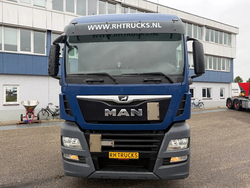 MAN TGX 26.460 6X2 - Cabeza tractora: foto 2 MAN TGX 26.460 6X2 - Cabeza tractora: foto 2
