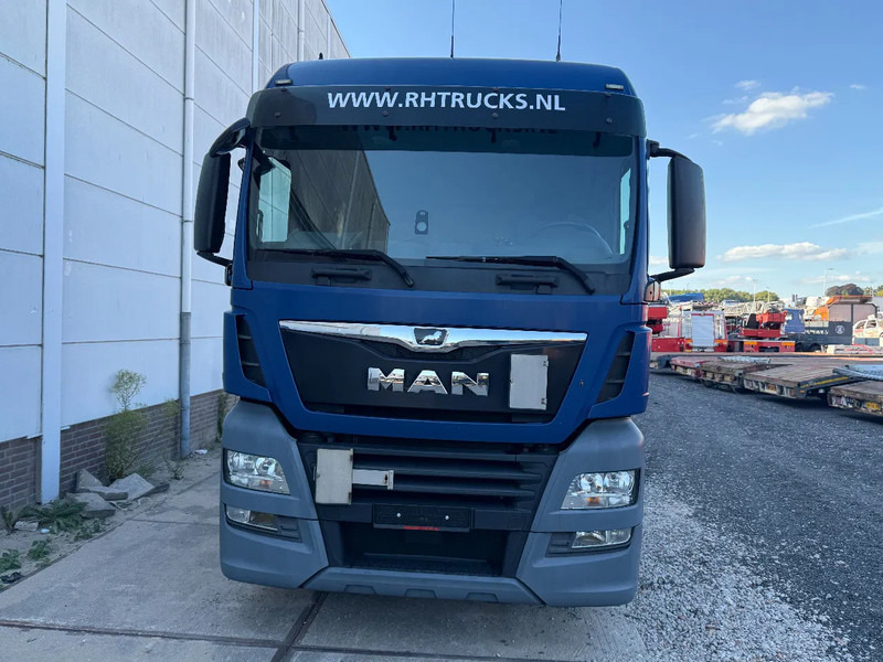 MAN TGX 26.460 6X2 SPOILERS, AUTOMATIC 547667 KM - Cabeza tractora: foto 3 MAN TGX 26.460 6X2 SPOILERS, AUTOMATIC 547667 KM - Cabeza tractora: foto 3