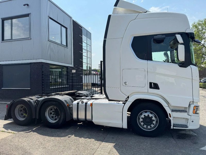 Scania R580 V8 NGS 6X4 EURO 6 RETARDER - Cabeza tractora: foto 4 Scania R580 V8 NGS 6X4 EURO 6 RETARDER - Cabeza tractora: foto 4
