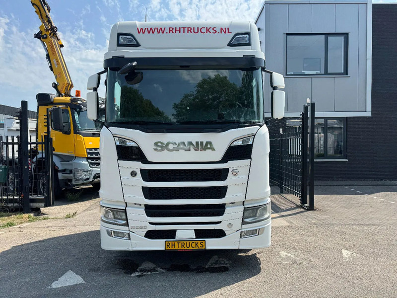Scania R580 V8 NGS 6X4 EURO 6 RETARDER - Cabeza tractora: foto 2 Scania R580 V8 NGS 6X4 EURO 6 RETARDER - Cabeza tractora: foto 2