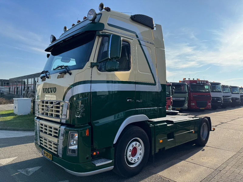 Volvo FH 16.550 4X2 - EURO 3 + FULL SPOILER + MANUAL GEAR - Cabeza tractora: foto 1 Volvo FH 16.550 4X2 - EURO 3 + FULL SPOILER + MANUAL GEAR - Cabeza tractora: foto 1