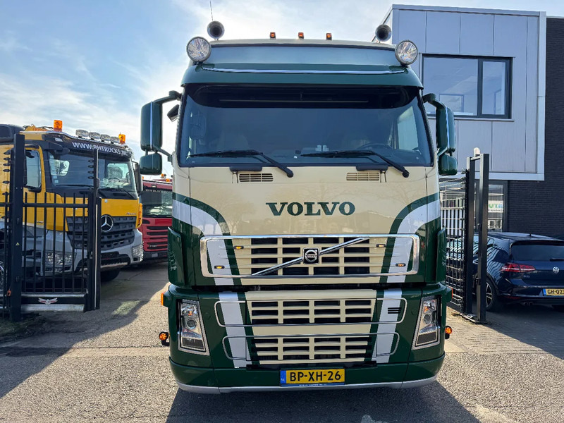 Volvo FH 16.550 4X2 - EURO 3 + FULL SPOILER + MANUAL GEAR - Cabeza tractora: foto 2 Volvo FH 16.550 4X2 - EURO 3 + FULL SPOILER + MANUAL GEAR - Cabeza tractora: foto 2