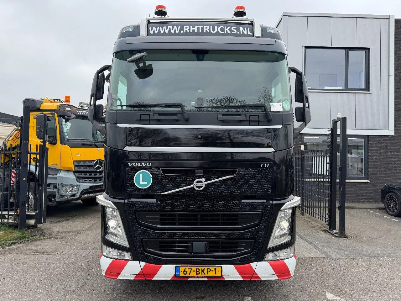Volvo FH 460 4X2 EURO 6 PARK COOL 2 UNITS - Cabeza tractora: foto 3 Volvo FH 460 4X2 EURO 6 PARK COOL 2 UNITS - Cabeza tractora: foto 3