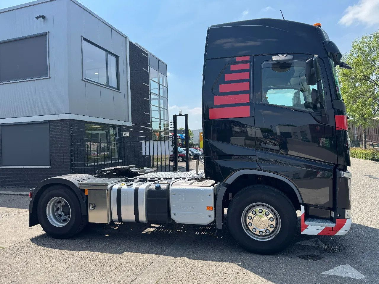 Volvo FH 460 4X2 EURO 6 STANDKLIMA 2 UNITS - Cabeza tractora: foto 5 Volvo FH 460 4X2 EURO 6 STANDKLIMA 2 UNITS - Cabeza tractora: foto 5