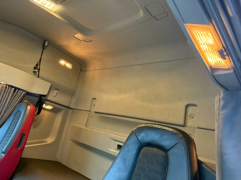 Arrendamiento de Volvo FH 460 6X2 TUV TILL 16-03-2026 Volvo FH 460 6X2 TUV TILL 16-03-2026: foto 15