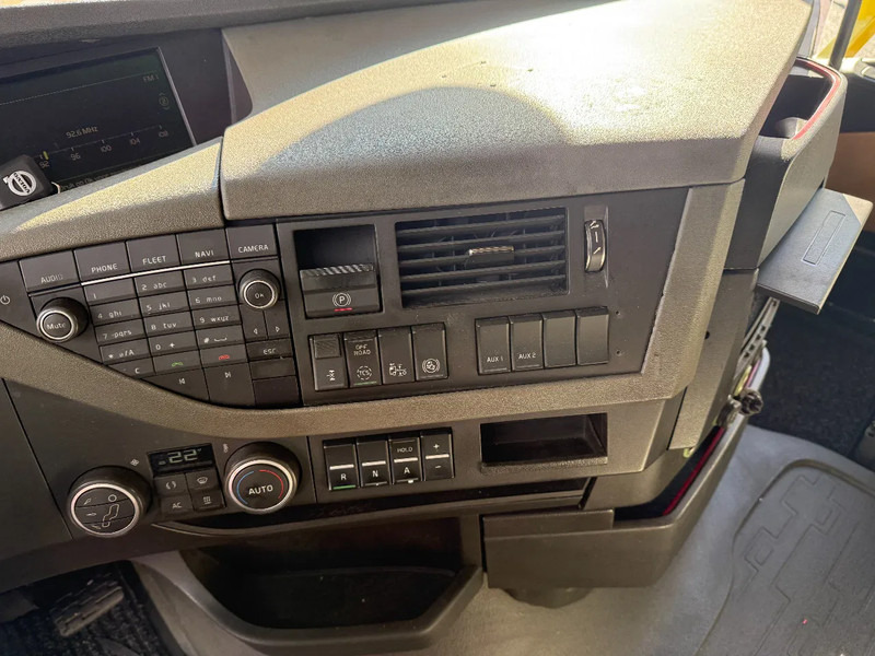 Cabeza tractora Volvo FH 460: foto 13