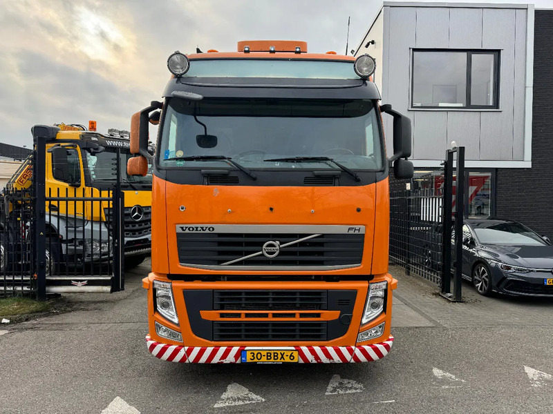 Volvo FH 500 8X2 - EURO 5 + LIFT/STEERING AXLE - Cabeza tractora: foto 2 Volvo FH 500 8X2 - EURO 5 + LIFT/STEERING AXLE - Cabeza tractora: foto 2
