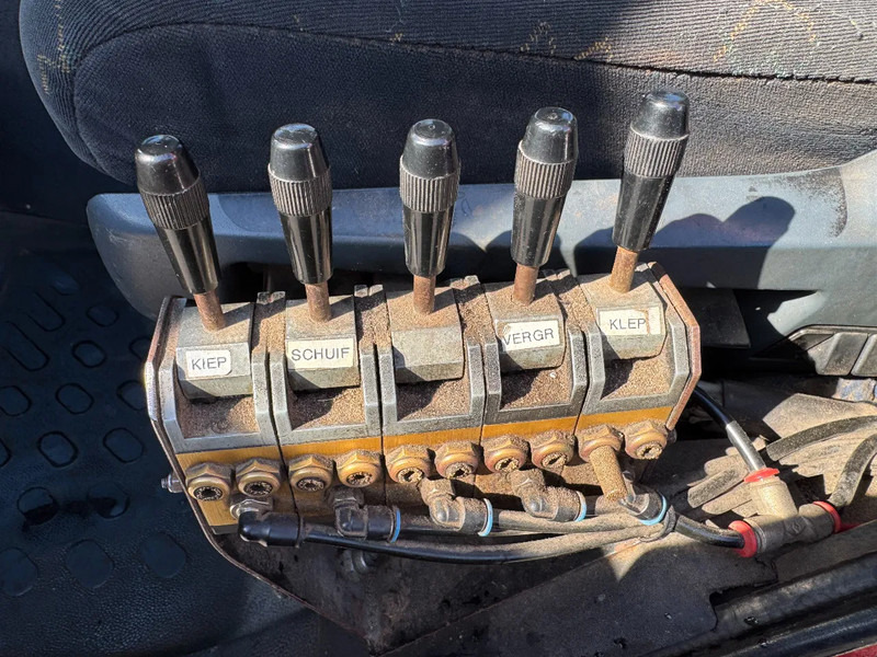 Camión multibasculante, Camión grúa Ginaf M 3232 S 6X2 - EURO 2 + PALFINGER PK19000 + REMOTE + PALIFT HOOK: foto 15 Camión multibasculante, Camión grúa Ginaf M 3232 S 6X2 - EURO 2 + PALFINGER PK19000 + REMOTE + PALIFT HOOK: foto 15