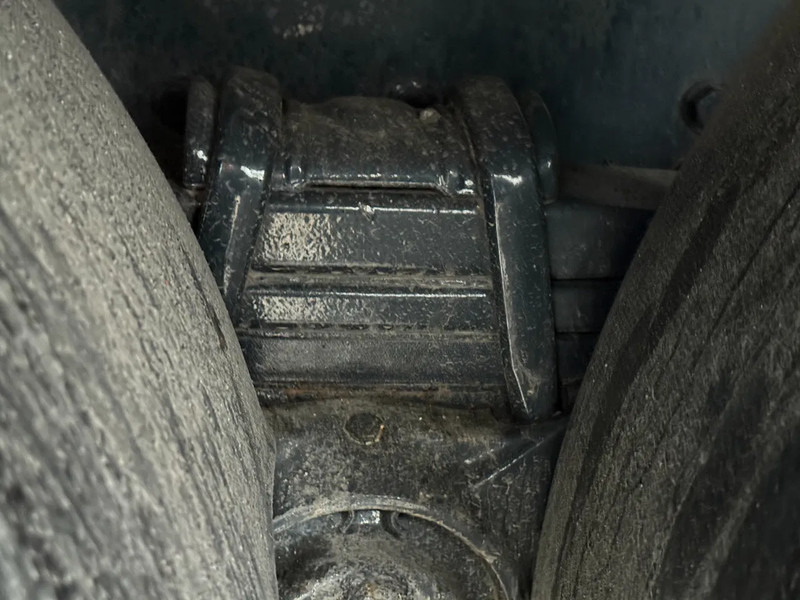 Iveco Trakker 360 6X4 EURO 6 + PALFINGER PK20001K + REMOTE CONTROL - Camión caja abierta, Camión grúa: foto 5 Iveco Trakker 360 6X4 EURO 6 + PALFINGER PK20001K + REMOTE CONTROL - Camión caja abierta, Camión grúa: foto 5