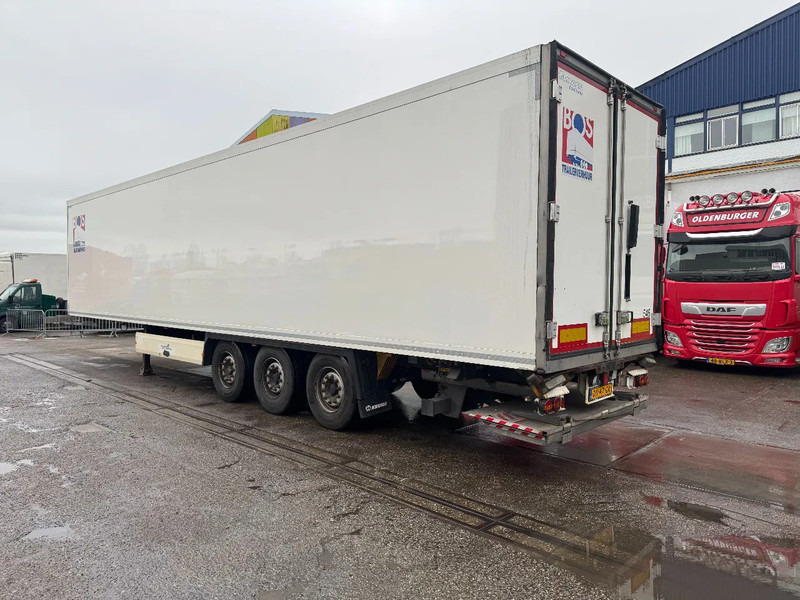 Krone SD 3 AXLE DISC BRAKES THERMO KING SLXe + DHOLLANDIA 2000kg - Semirremolque frigorífico: foto 4 Krone SD 3 AXLE DISC BRAKES THERMO KING SLXe + DHOLLANDIA 2000kg - Semirremolque frigorífico: foto 4