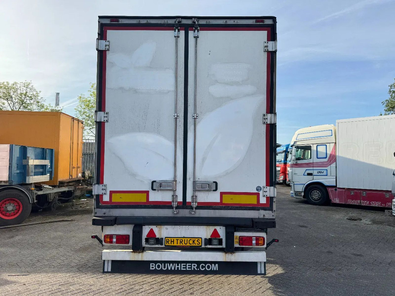 Krone SD THEMO KING SLX 300 3X SAF AXLE - Semirremolque frigorífico: foto 3 Krone SD THEMO KING SLX 300 3X SAF AXLE - Semirremolque frigorífico: foto 3