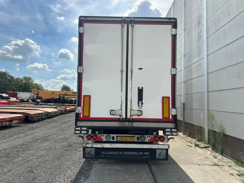 Schmitz Cargobull SCB*S3B THERMO KING SLX300E 3 AXLE - Semirremolque frigorífico: foto 4 Schmitz Cargobull SCB*S3B THERMO KING SLX300E 3 AXLE - Semirremolque frigorífico: foto 4