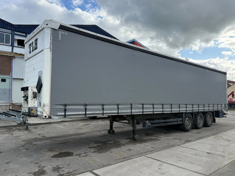 Schmitz Cargobull SCB*S3T - DISC BRAKES + SLIDING ROOF - Semirremolque lona: foto 1 Schmitz Cargobull SCB*S3T - DISC BRAKES + SLIDING ROOF - Semirremolque lona: foto 1