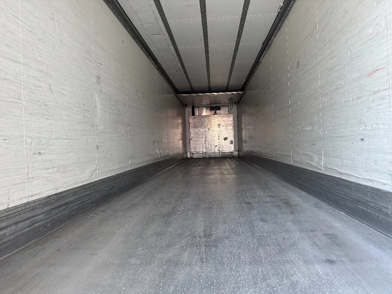 Arrendamiento de Schmitz Cargobull SKO 24 + THERMO KING SPECTRUM + 3X SAF AXLE Schmitz Cargobull SKO 24 + THERMO KING SPECTRUM + 3X SAF AXLE: foto 11 Arrendamiento de Schmitz Cargobull SKO 24 + THERMO KING SPECTRUM + 3X SAF AXLE Schmitz Cargobull SKO 24 + THERMO KING SPECTRUM + 3X SAF AXLE: foto 11