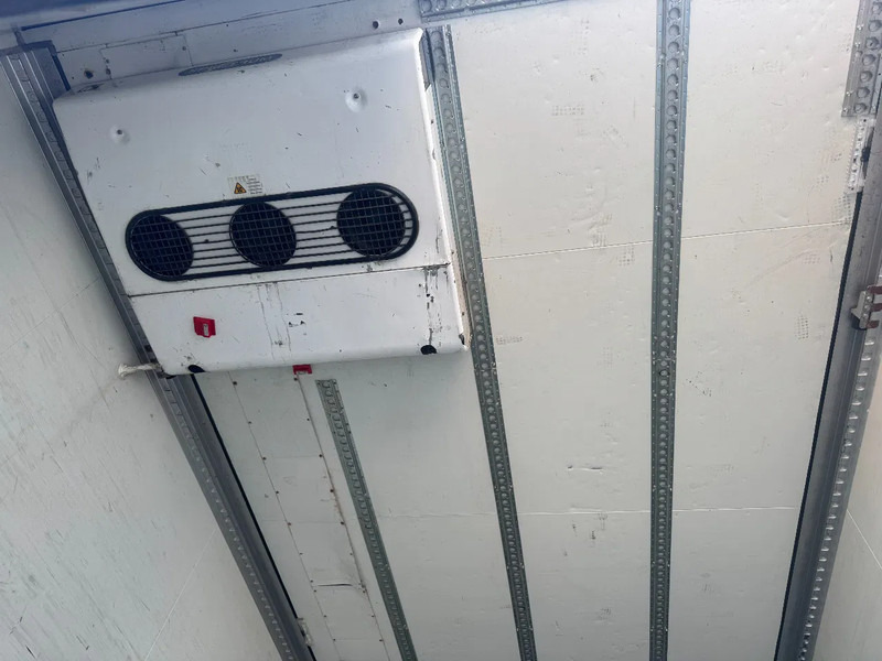 Arrendamiento de Schmitz Cargobull SKO 24 + THERMO KING SPECTRUM + 3X SAF AXLE Schmitz Cargobull SKO 24 + THERMO KING SPECTRUM + 3X SAF AXLE: foto 15 Arrendamiento de Schmitz Cargobull SKO 24 + THERMO KING SPECTRUM + 3X SAF AXLE Schmitz Cargobull SKO 24 + THERMO KING SPECTRUM + 3X SAF AXLE: foto 15