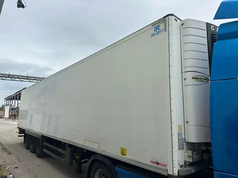 Schmitz Cargobull Schmitz Cargobull PRICES FROM €6950 TO €8950,- 40 X CARRIER 1850 MT D/E SAF AXELS - Semirremolque frigorífico: foto 4 Schmitz Cargobull Schmitz Cargobull PRICES FROM €6950 TO €8950,- 40 X CARRIER 1850 MT D/E SAF AXELS - Semirremolque frigorífico: foto 4